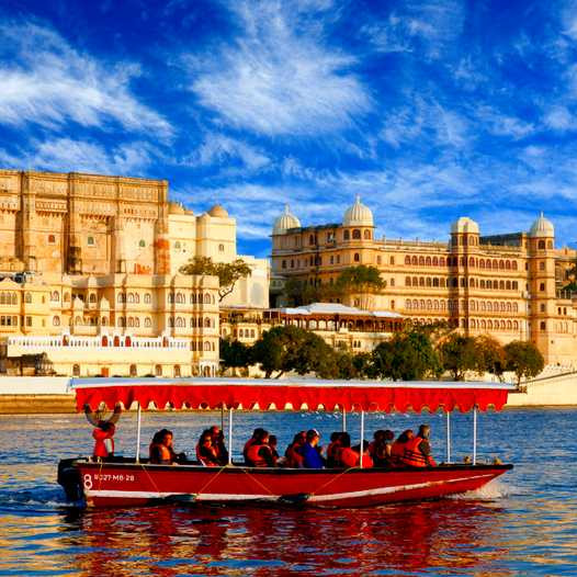 Udaipur boat ride – joyful holiday tour