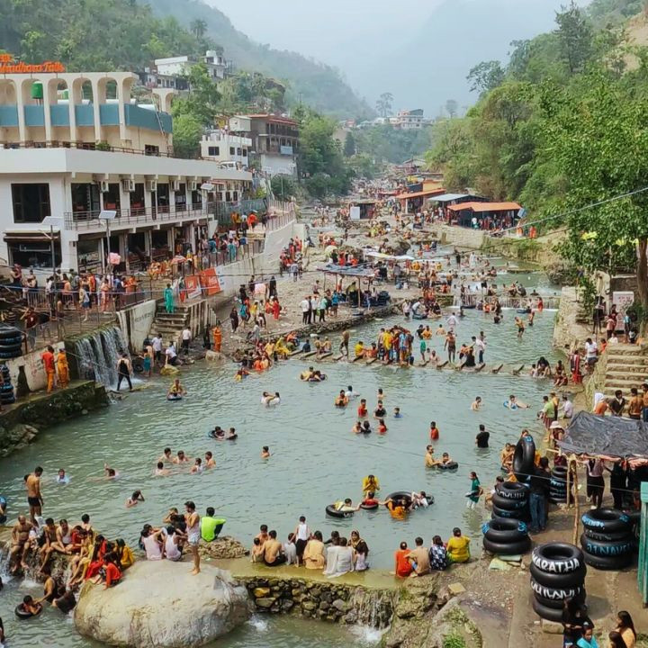 Hot springs in hill town – relaxing tourist holiday
